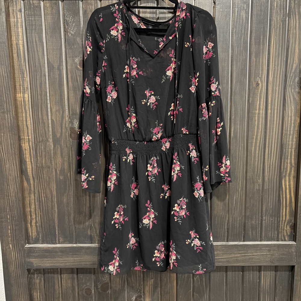 White House Black Market Black Floral Long Sleeve Dress